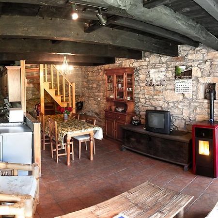 Pensjonat Casa Rural Pandelo Vega de Valcarce Zewnętrze zdjęcie