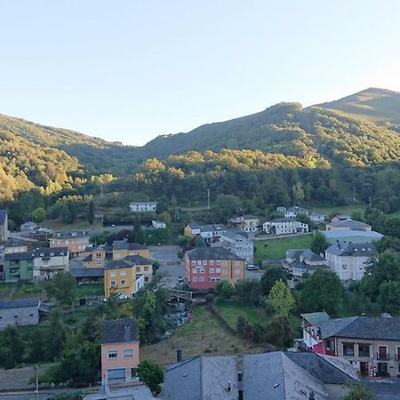 Pensjonat Casa Rural Pandelo Vega de Valcarce Zewnętrze zdjęcie